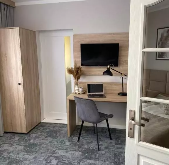 בית מלון כפרי Senator