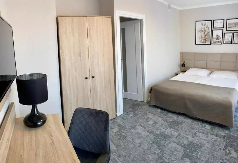 בית מלון כפרי Senator