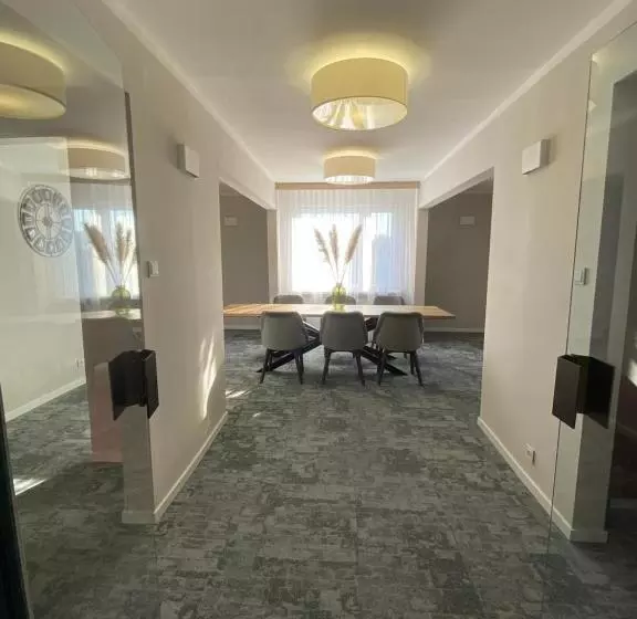 בית מלון כפרי Senator