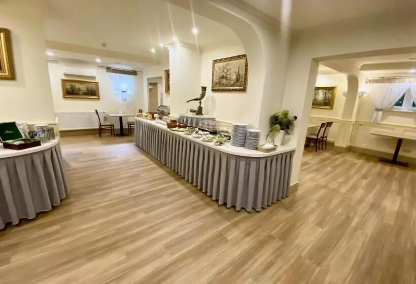 בית מלון כפרי Senator