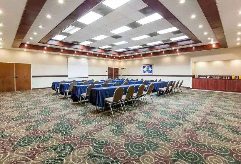 فندق Wyndham Garden Monterrey Norte