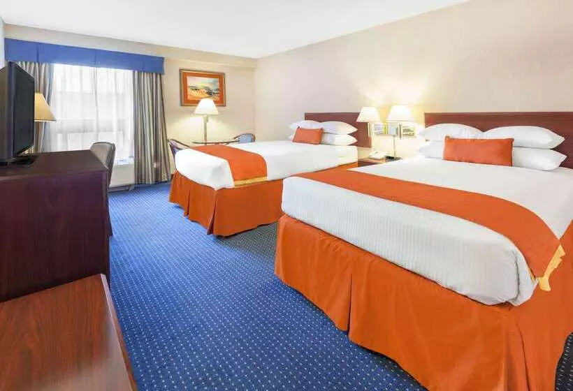 فندق Wyndham Garden Monterrey Norte