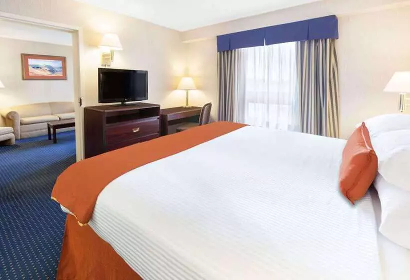 فندق Wyndham Garden Monterrey Norte