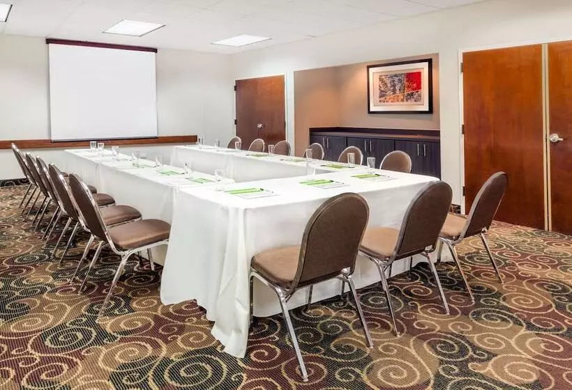 فندق Wyndham Garden Monterrey Norte