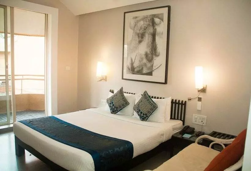 Whispering Palms Beach Resort