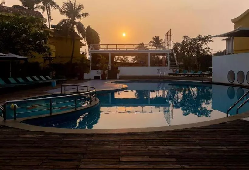 Whispering Palms Beach Resort