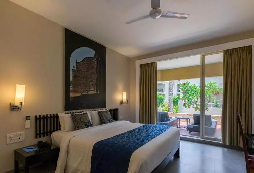 Whispering Palms Beach Resort