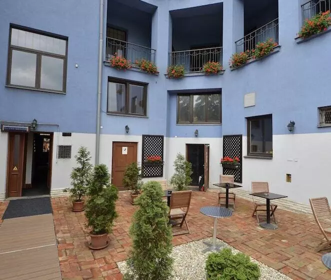 Brioni Boutique Hotel 4