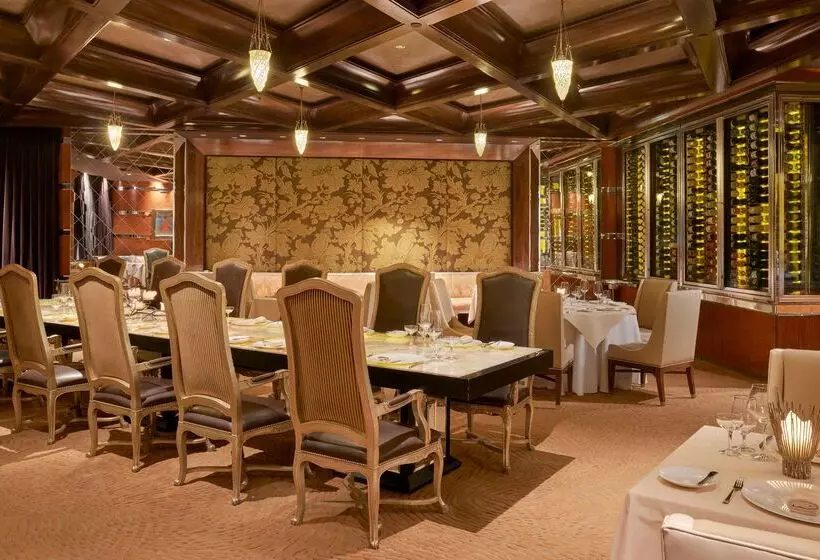 酒店 Eau Palm Beach Resort & Spa