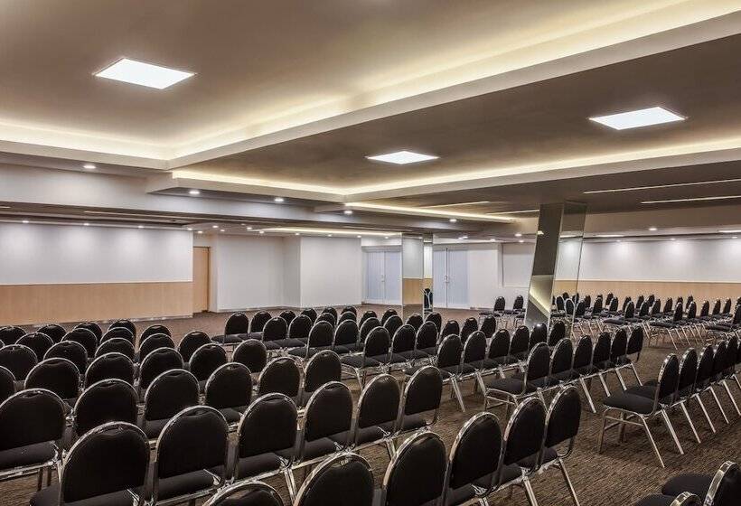 هتل Fiesta Inn San Luis Potosi Glorieta Juarez