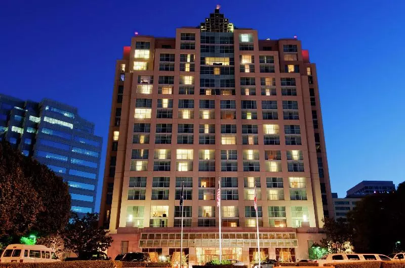 فندق Hilton Los Angeles North/glendale