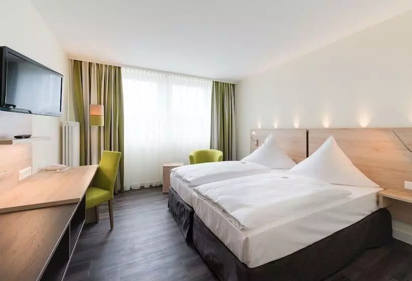 Novina Hotel Wöhrdersee Nürnberg City