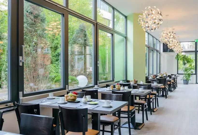 Novina Hotel Wöhrdersee Nürnberg City