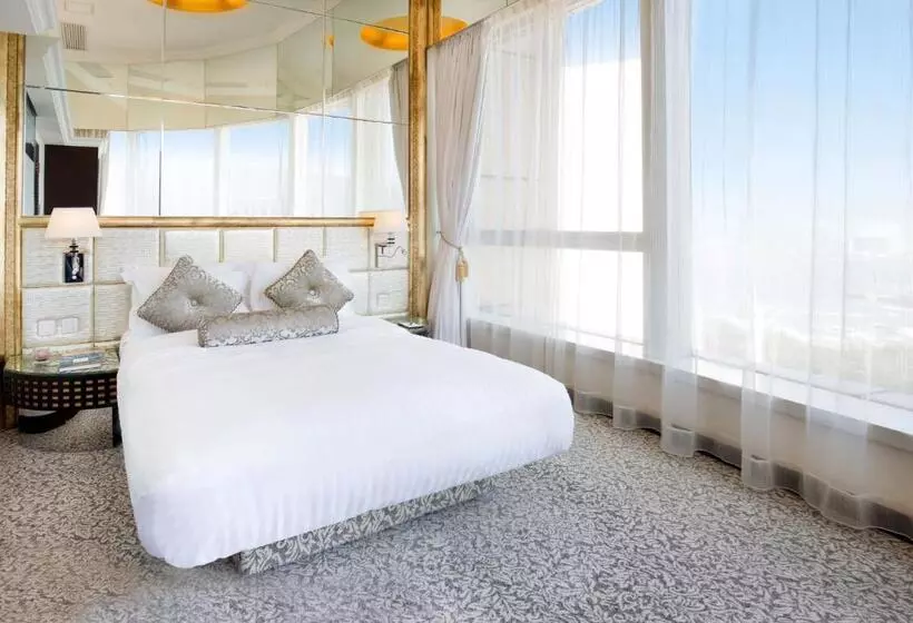 هتل Regal Hongkong