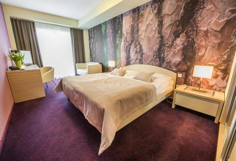 בית מלון כפרי Slovan