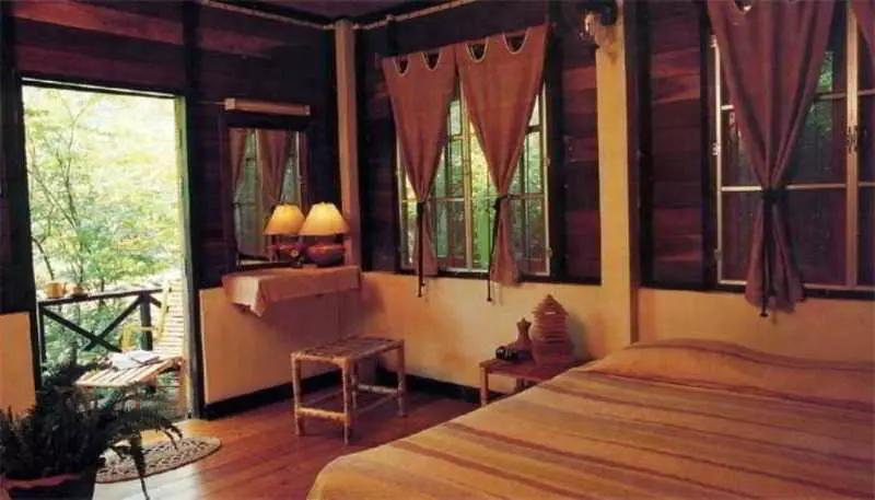 ホテル Thaton River View