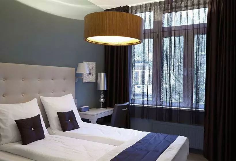 בית מלון כפרי Cityden Museum Square