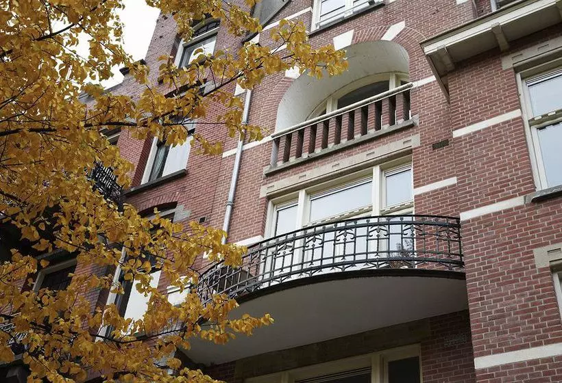 בית מלון כפרי Cityden Museum Square