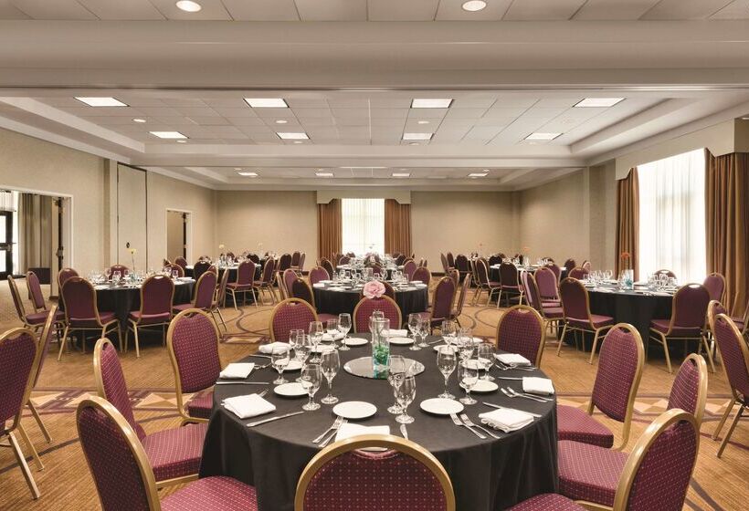 호텔 Doubletree By Hilton Milwaukee Brookfield