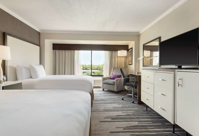 호텔 Doubletree By Hilton Milwaukee Brookfield