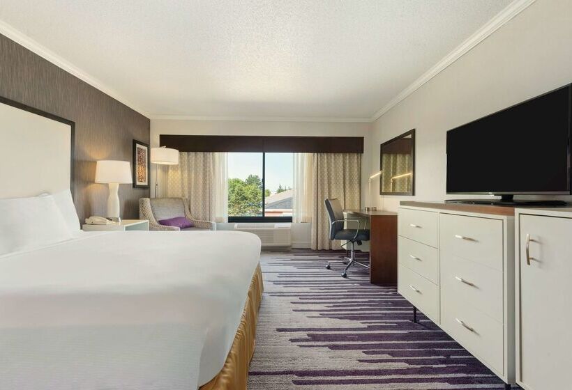 호텔 Doubletree By Hilton Milwaukee Brookfield