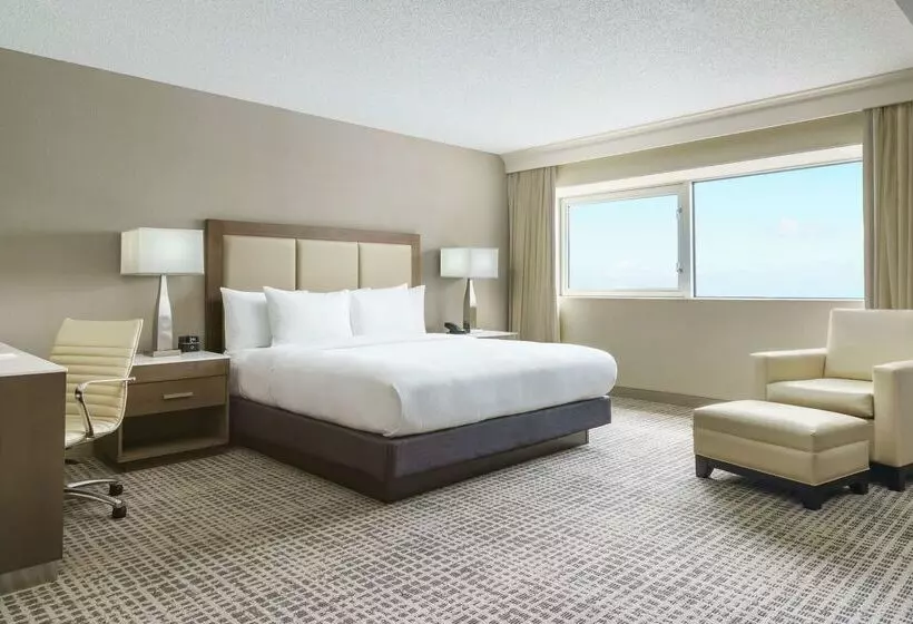 هتل Doubletree By Hilton Orlando Airport
