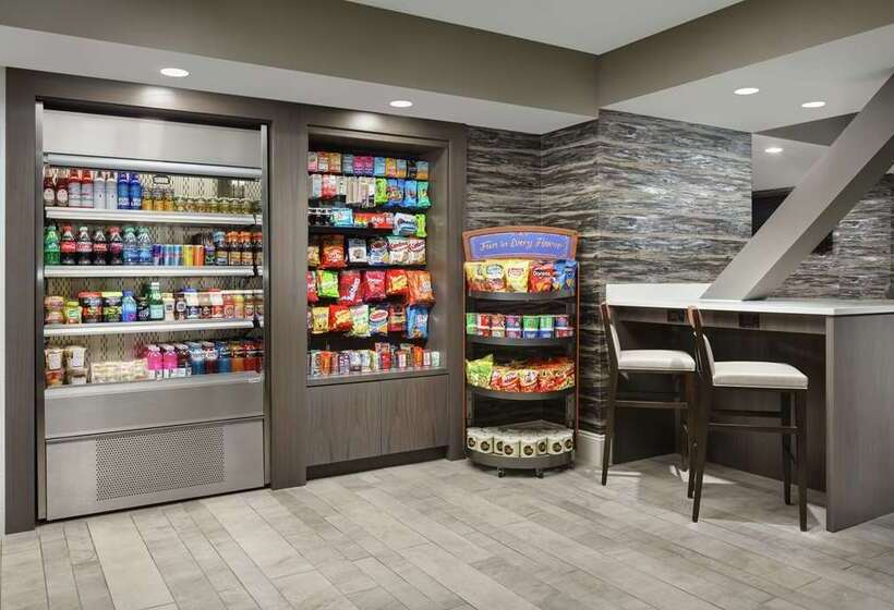 Отель Doubletree By Hilton Orlando Airport