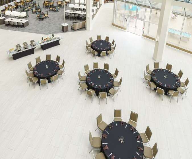 Отель Doubletree By Hilton Orlando Airport