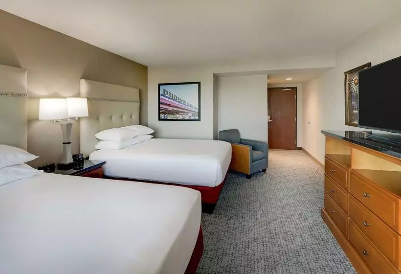 Otel Drury Inn & Suites Phoenix Airport