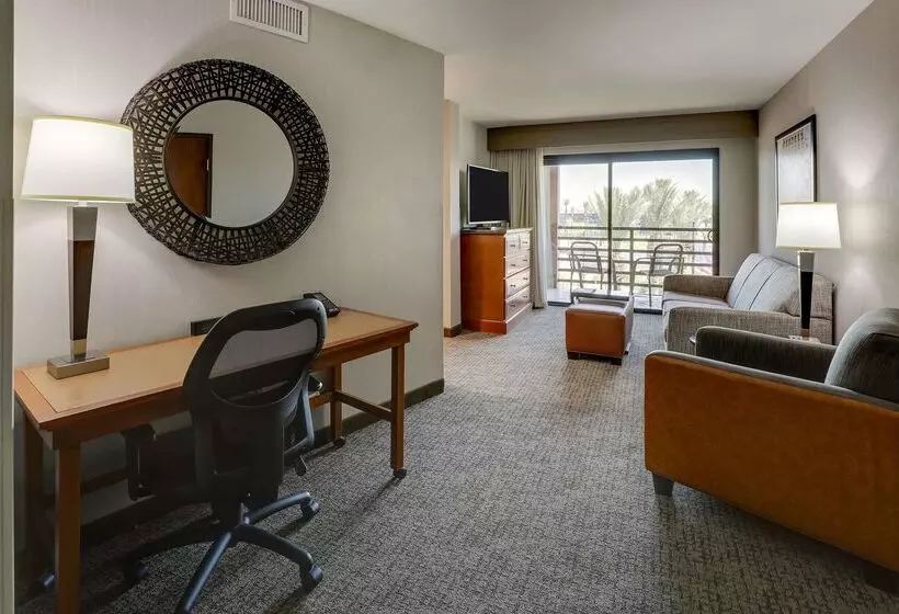 Otel Drury Inn & Suites Phoenix Airport