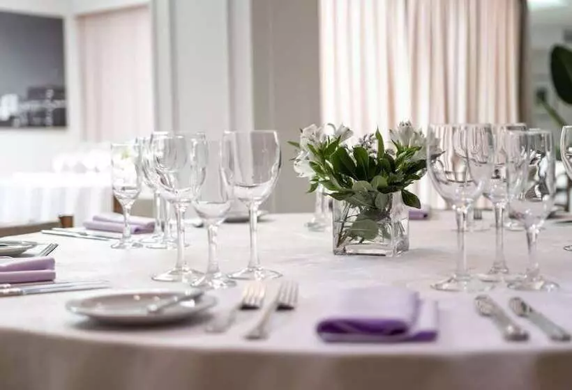 Feir S Park Hotel & Rooftop