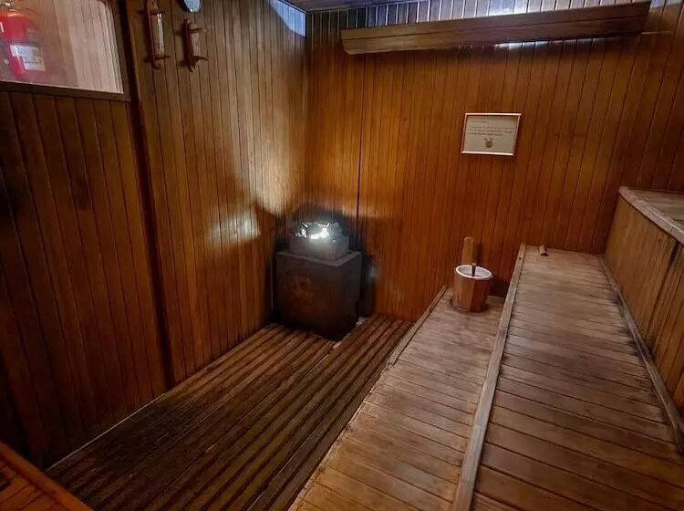 Feir S Park Hotel & Rooftop