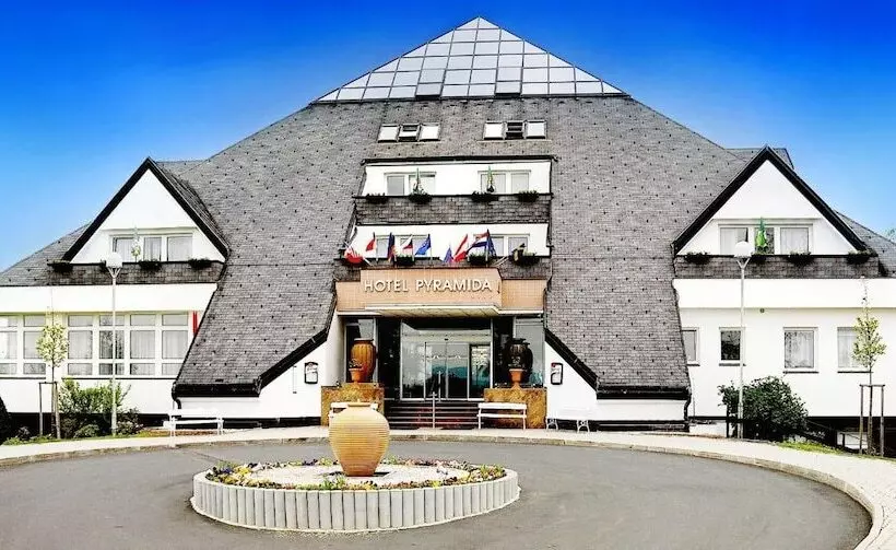 Lázeňský Hotel Pyramida