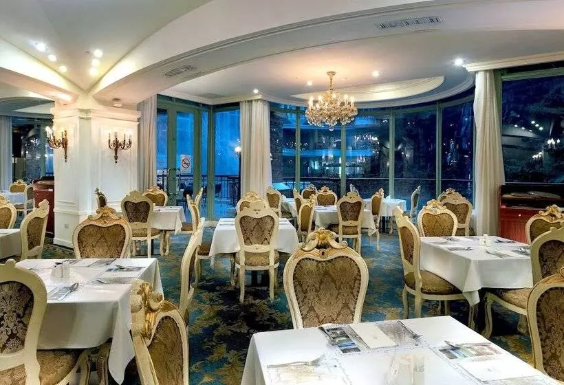 Le Midi Hotel Chitou