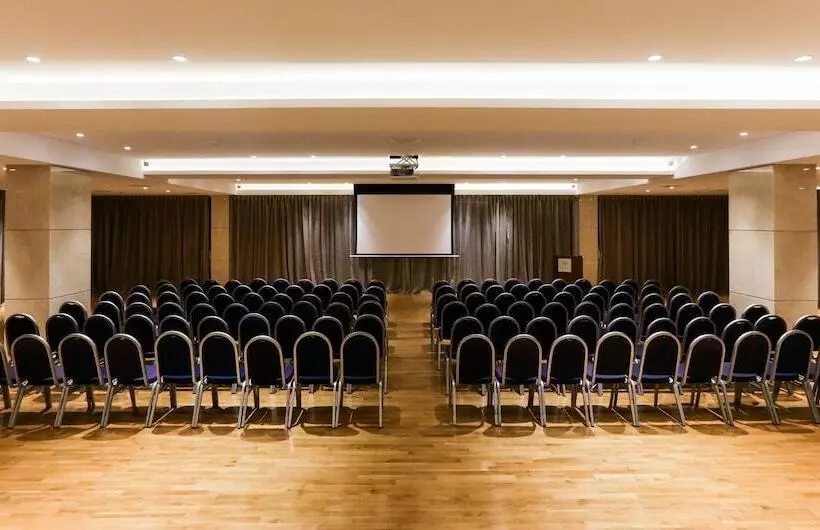 هتل Salini Resort