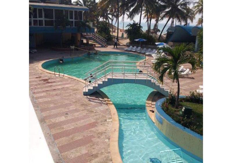 هتل Villa Los Pinos