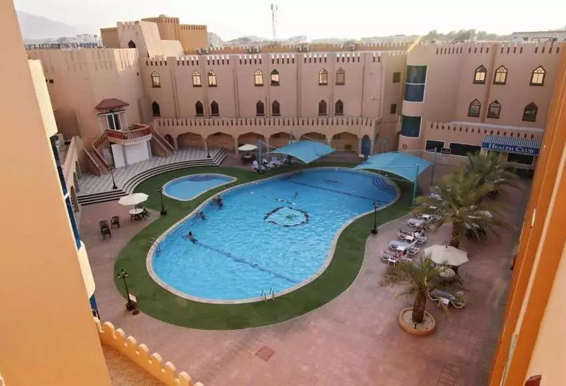 هتل Majan Continental
