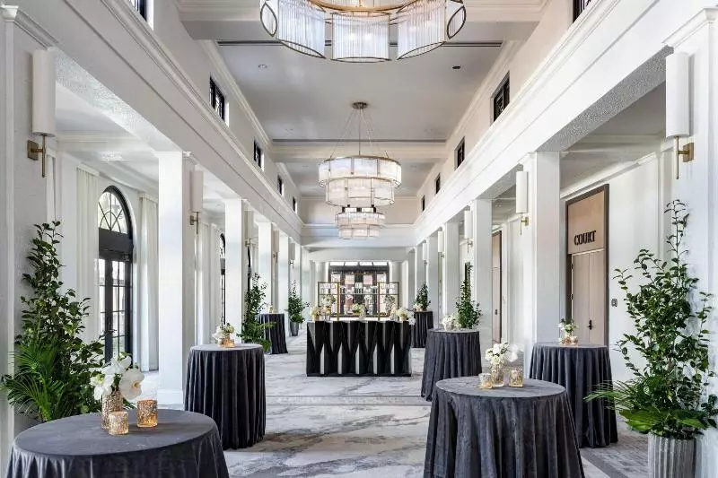 The Vinoy Resort & Golf Club, Autograph Collection