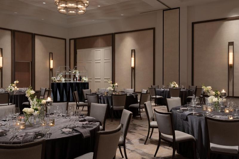 The Vinoy Resort & Golf Club, Autograph Collection