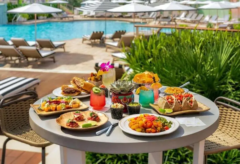 The Vinoy Resort & Golf Club, Autograph Collection