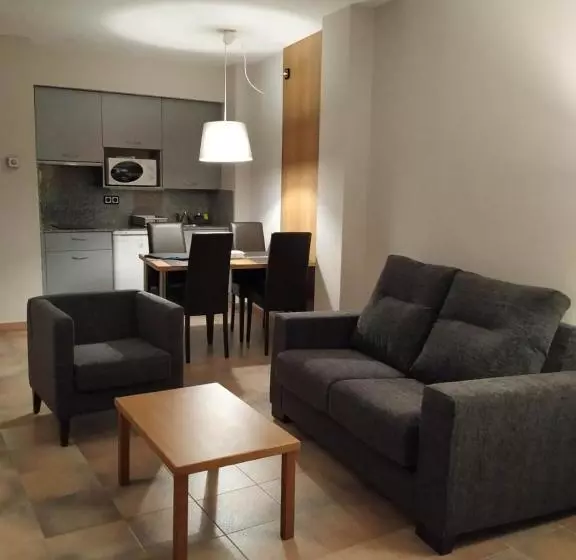 Aparthotel El Serch