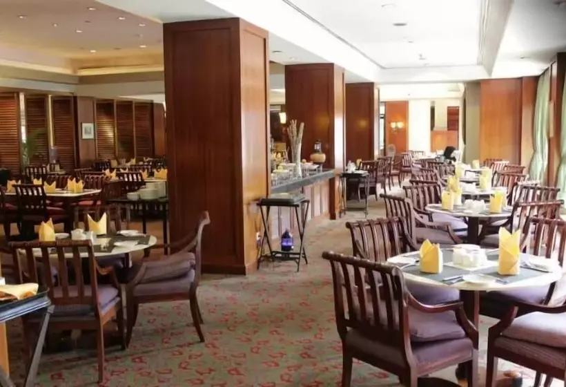 Mangkuluhur Artotel Suites