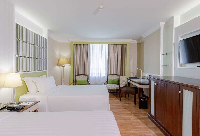 Golden Tulip Sovereign Hotel Bangkok