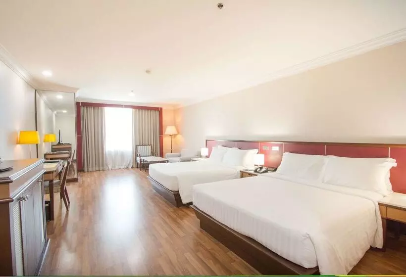 Golden Tulip Sovereign Hotel Bangkok