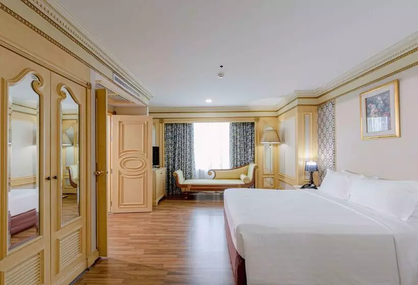 Golden Tulip Sovereign Hotel Bangkok