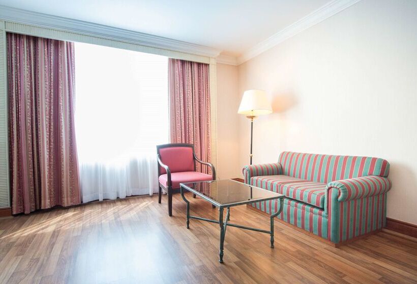 Golden Tulip Sovereign Hotel Bangkok