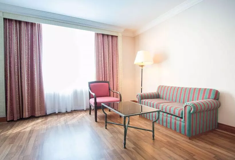 Golden Tulip Sovereign Hotel Bangkok