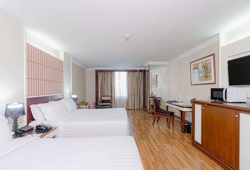 Golden Tulip Sovereign Hotel Bangkok