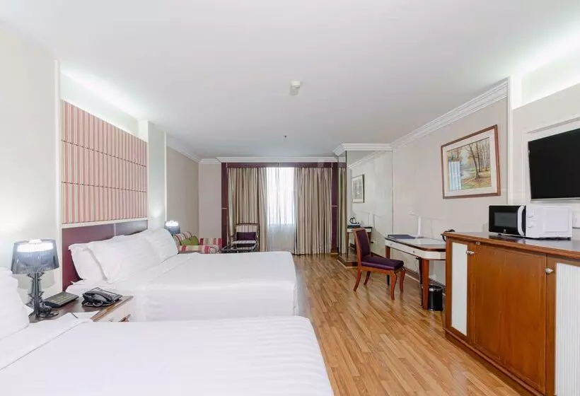 Golden Tulip Sovereign Hotel Bangkok