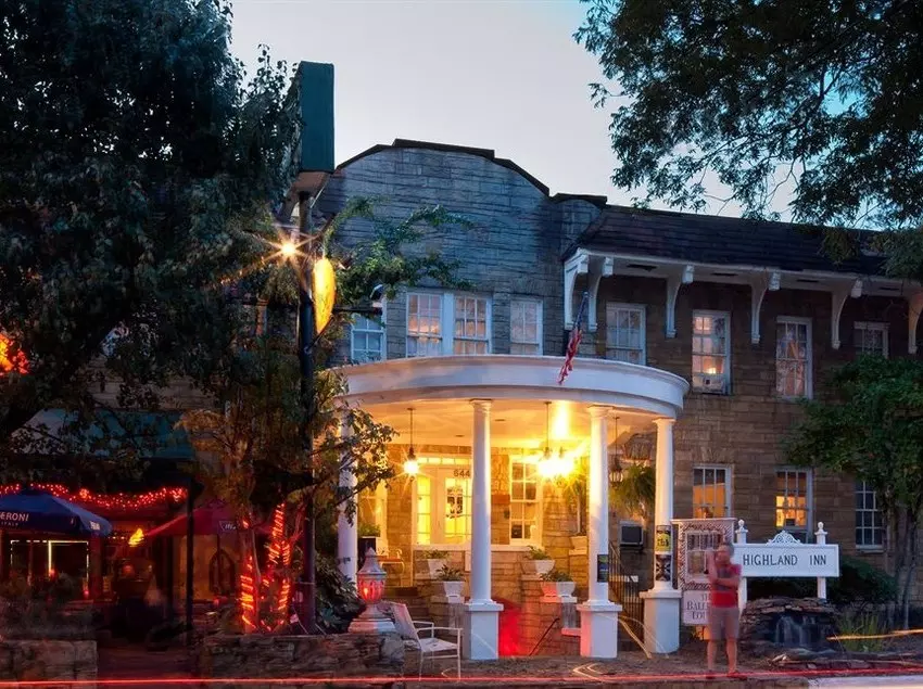 فندق The Highland Inn